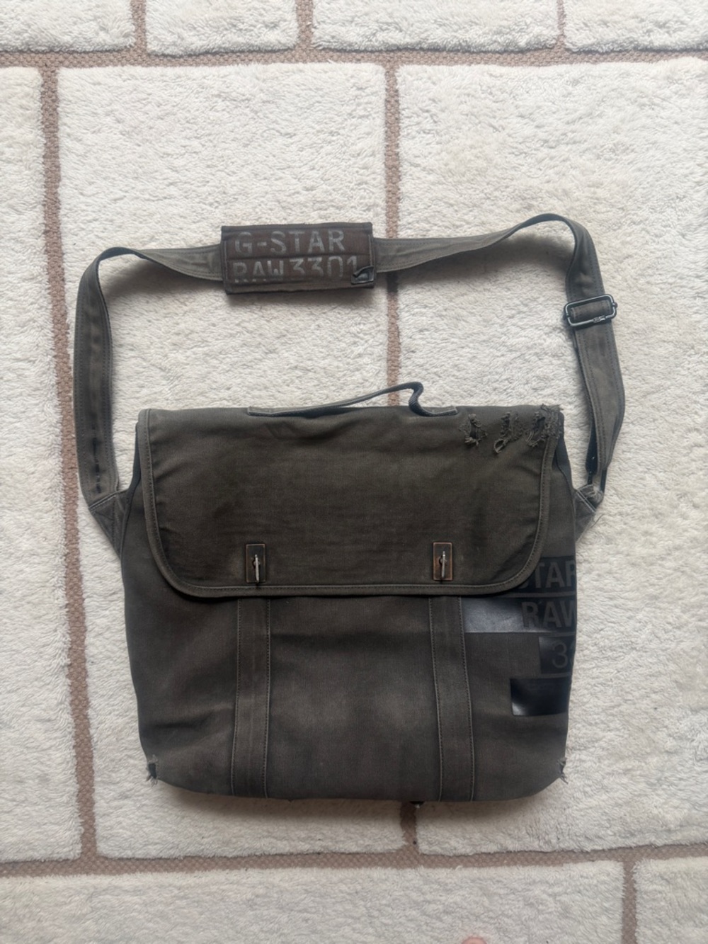G-Star Olive Green Canvas Messenger Bag with Adjustable Strap